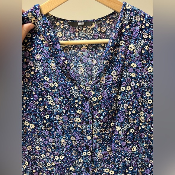 Uniqlo floral dress - Picture 2 of 4